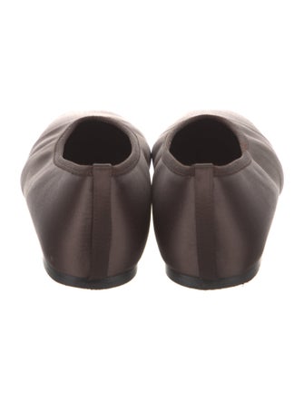 TOTEME Velvet Ballet Flats