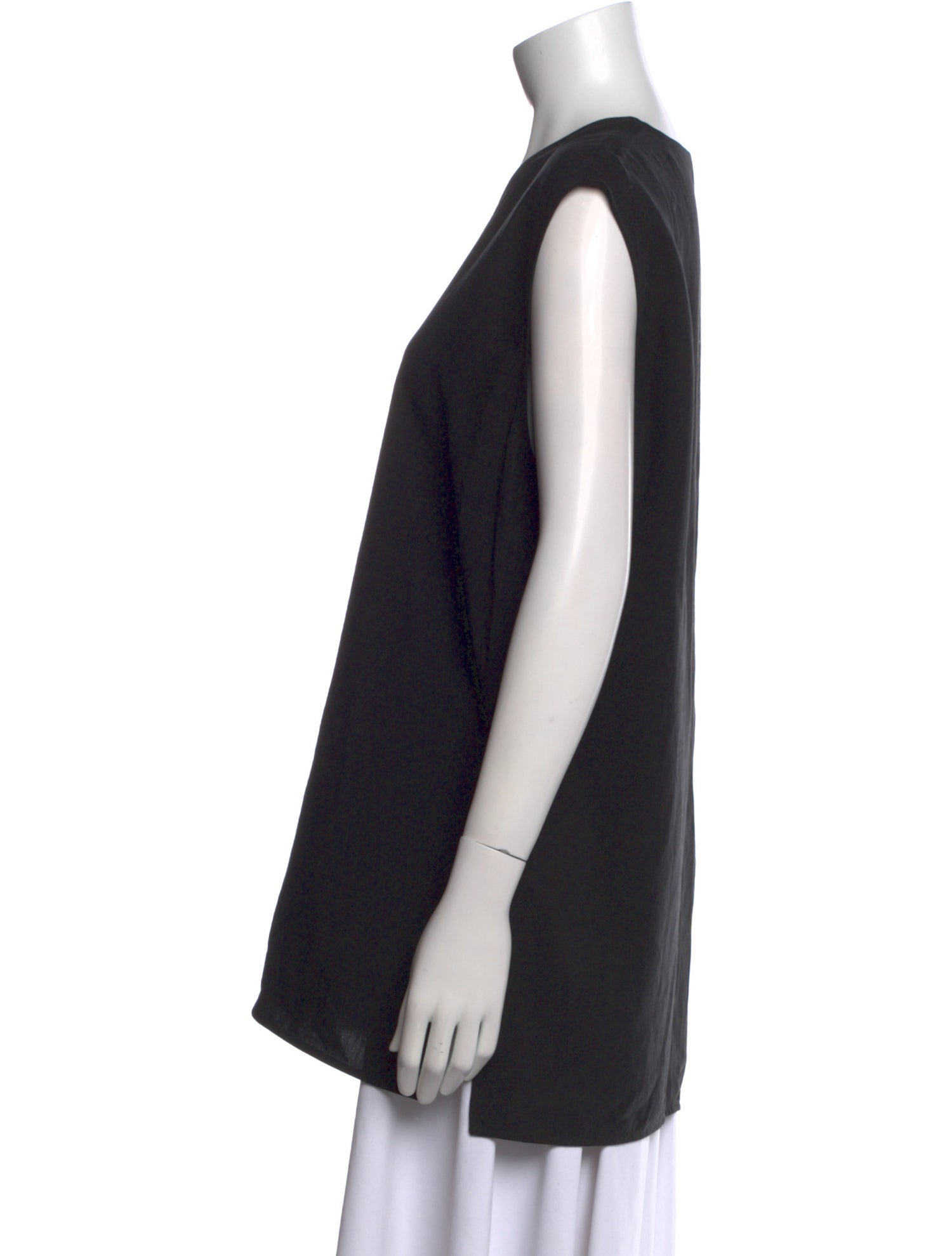 TOTEME Fluid V-Neck Sleeveless V-Neck Button-Up Top