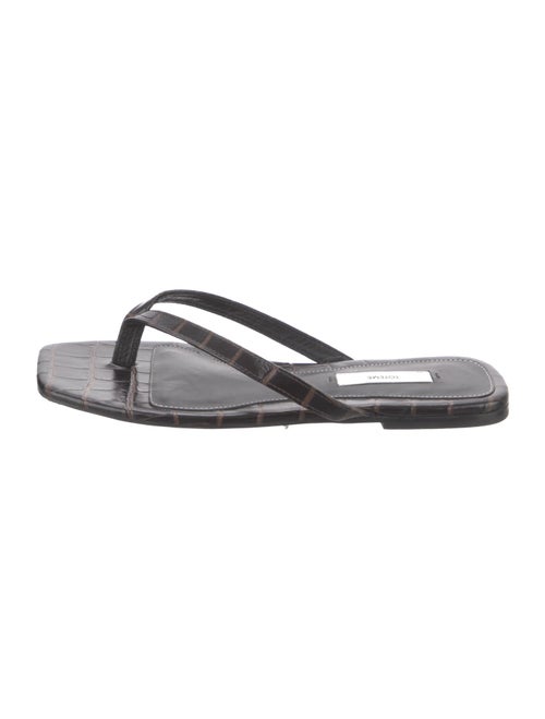TOTEME Leather Flip Flops