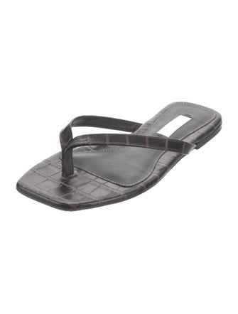 TOTEME Leather Flip Flops