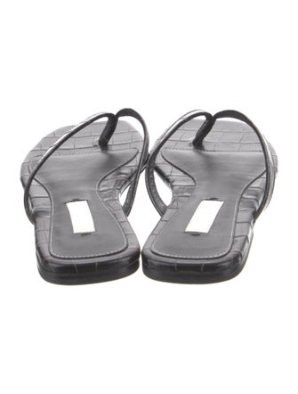 TOTEME Leather Flip Flops