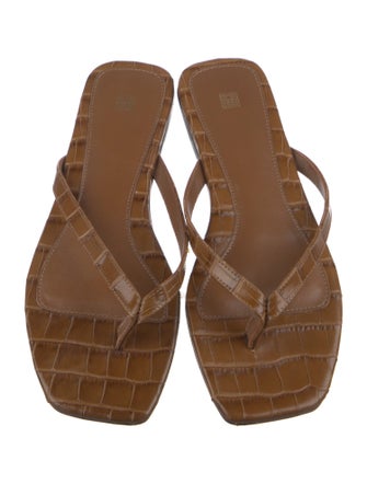 TOTEME Leather Flip Flops