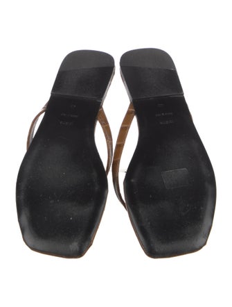 TOTEME Leather Flip Flops