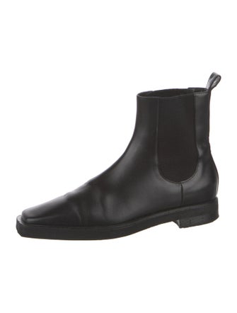 TOTEME Leather Chelsea Boots