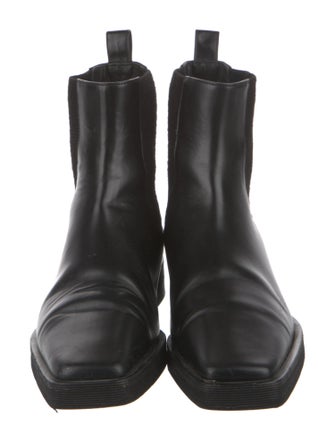 TOTEME Leather Chelsea Boots