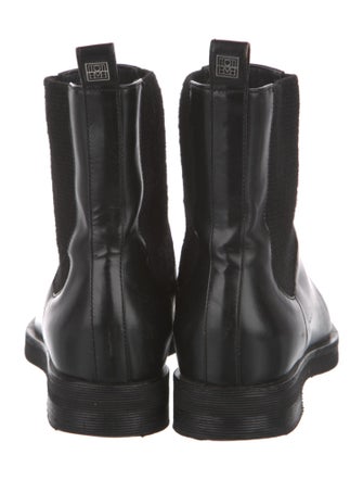 TOTEME Leather Chelsea Boots