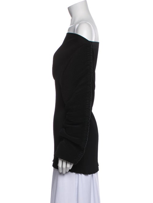 TOTEME Off-The-Shoulder Long Sleeve Blouse