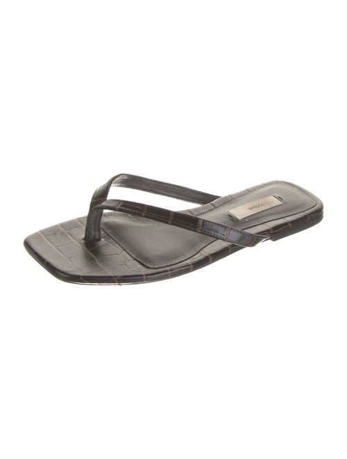 TOTEME Embossed Leather Flip Flops