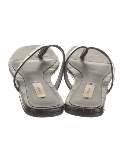 TOTEME Embossed Leather Flip Flops