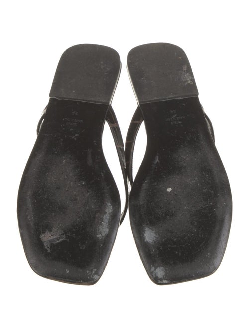 TOTEME Embossed Leather Flip Flops