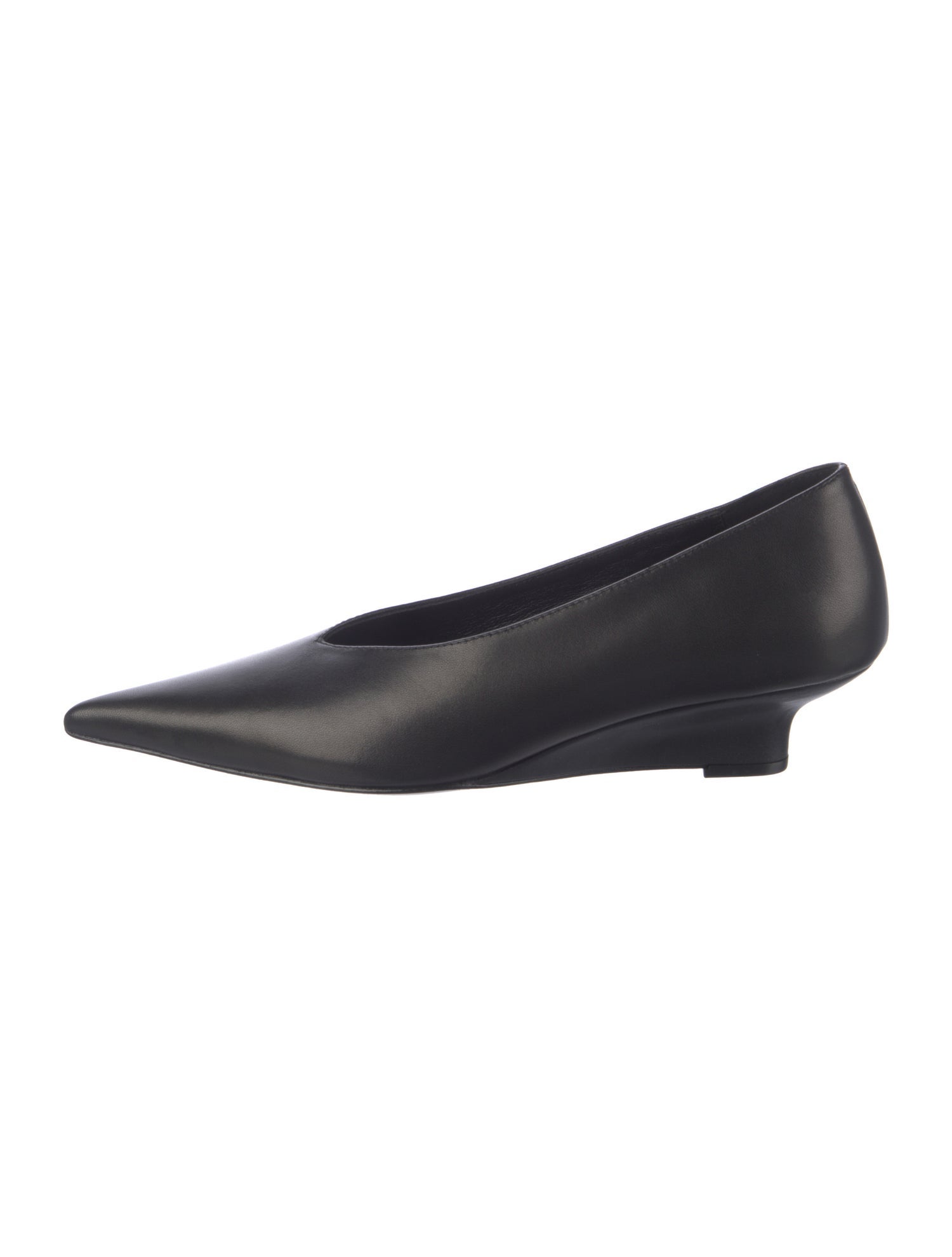 TOTEME Leather Pumps