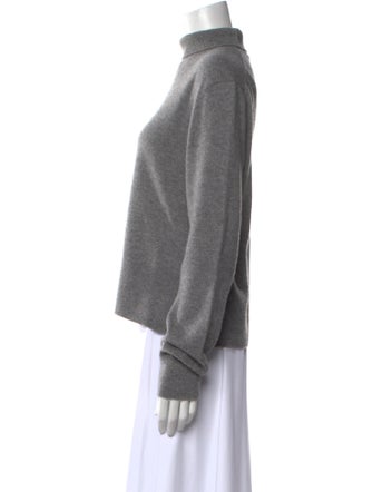 TOTEME Cropped Cashmere Sweater