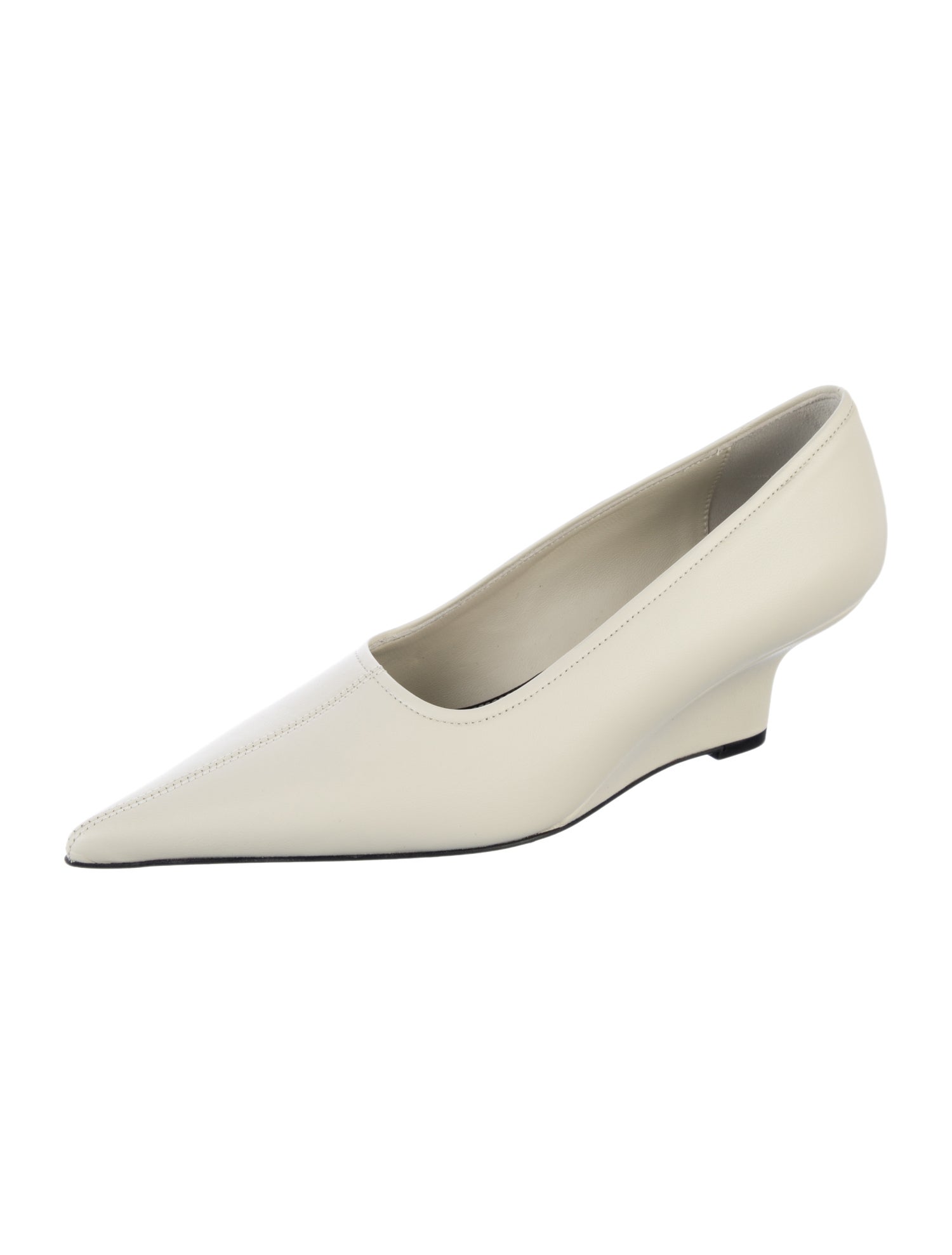 TOTEME Leather Pumps