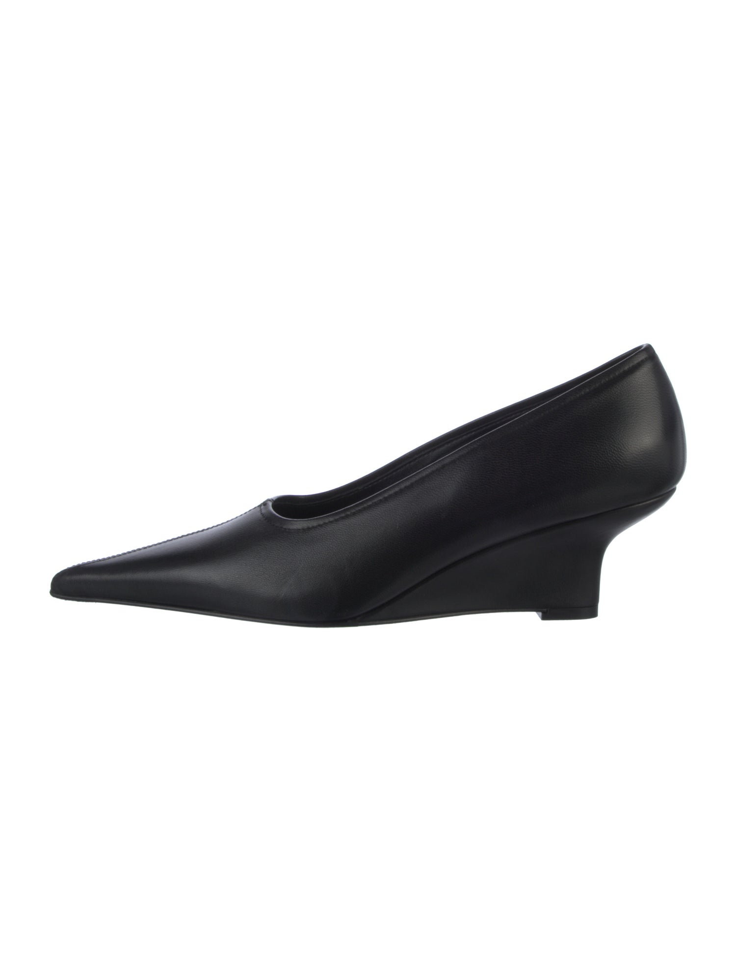 TOTEME Leather Pumps