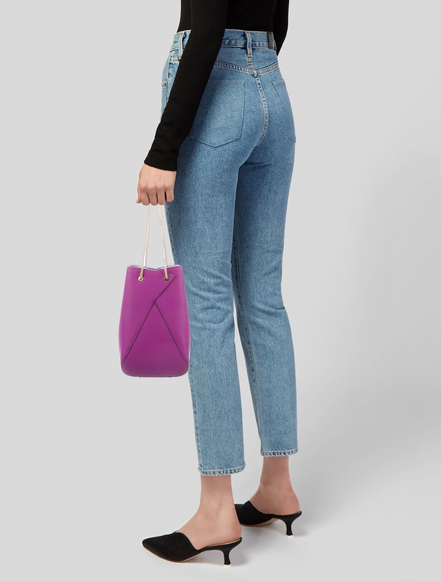 The Volon Mani Bucket Bag