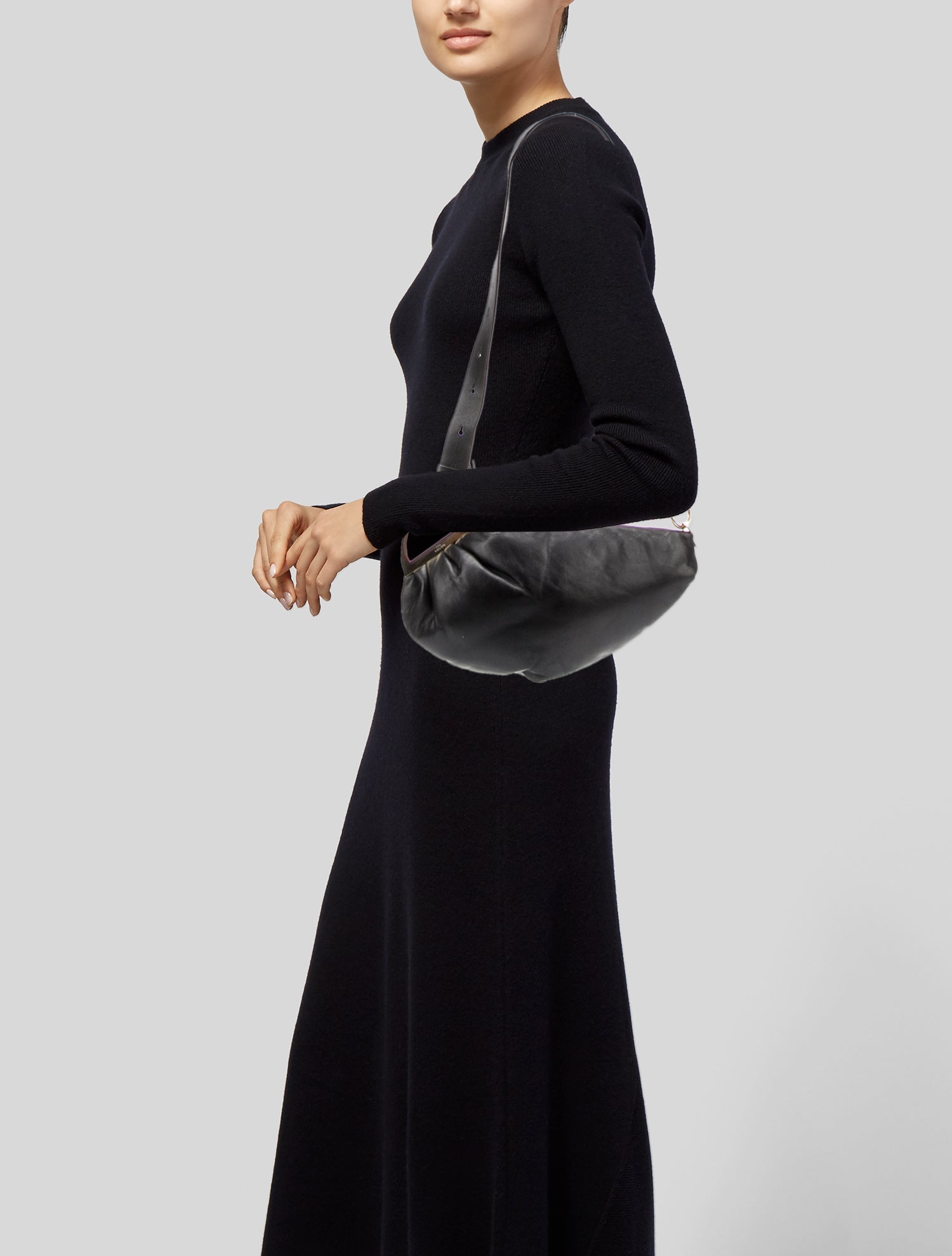 The Volon Leather Shoulder Bag