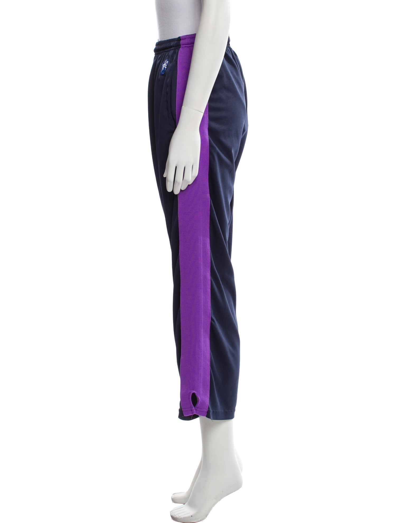 Relax Lacrosse Brand Embroidered Accent Sweatpants