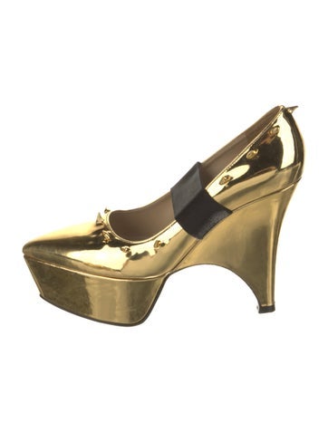 Undercover Pumps Patent Leather Studded Accents 6