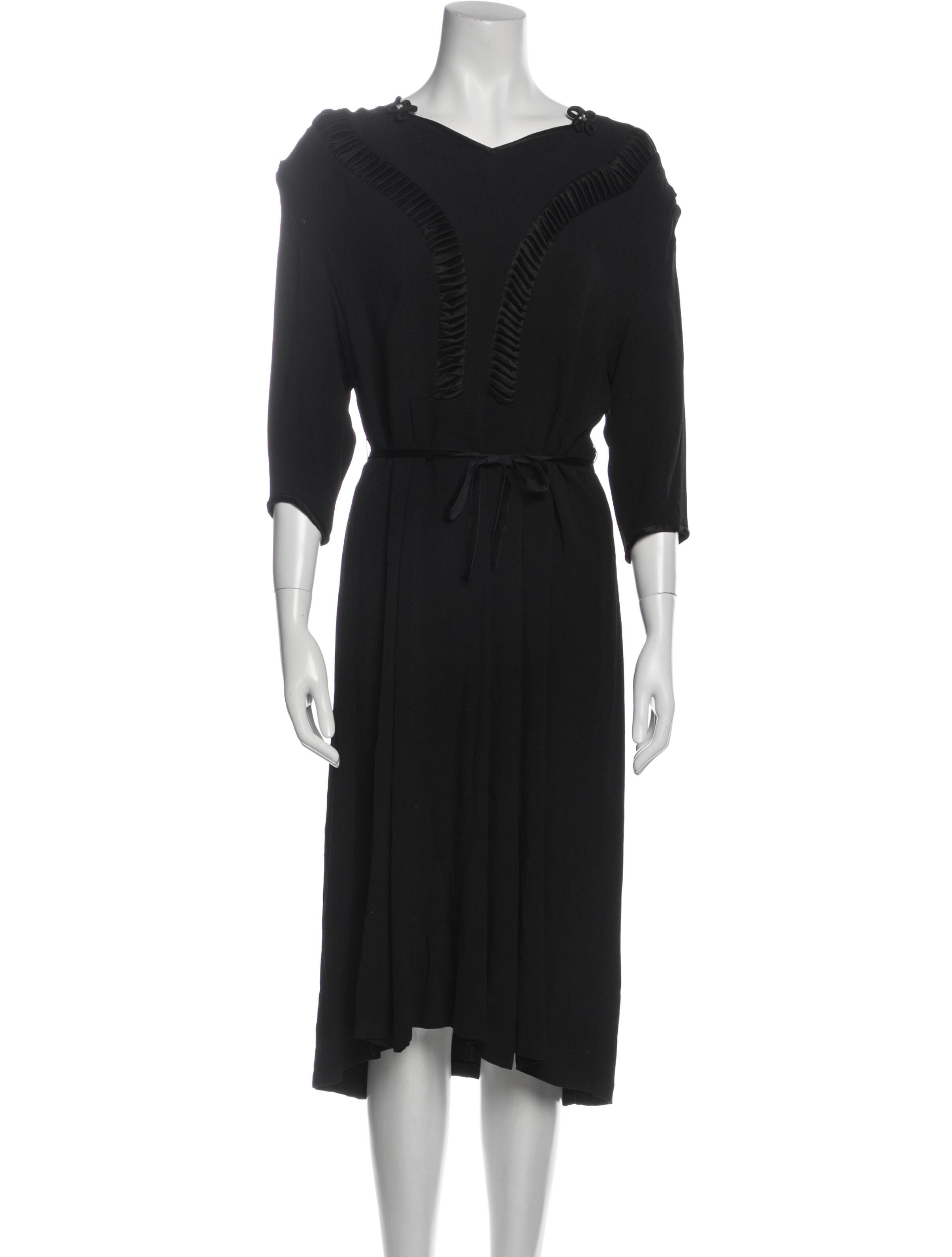 Unsigned Vintage Midi Length Dress