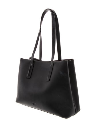 Freja Nyc Leather Shoulder Bag