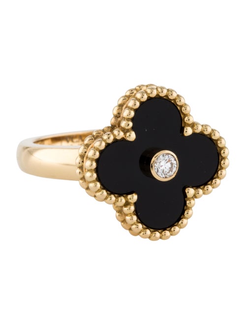 Van Cleef & Arpels Vintage Alhambra Ring yellow