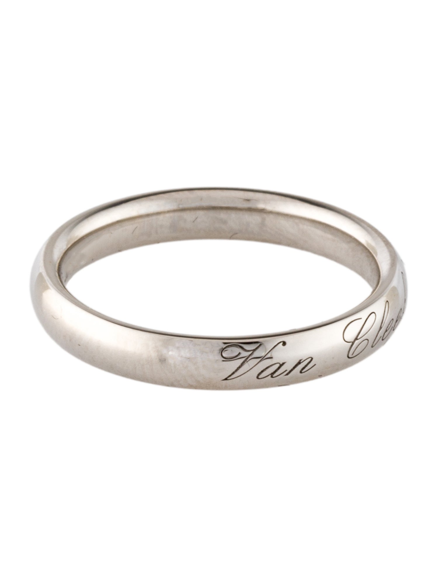 Van Cleef & Arpels Tendrement Signature Wedding Band