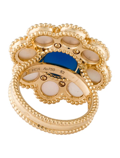 Van Cleef & Arpels Mother Of Pearl Pâquerette Ring