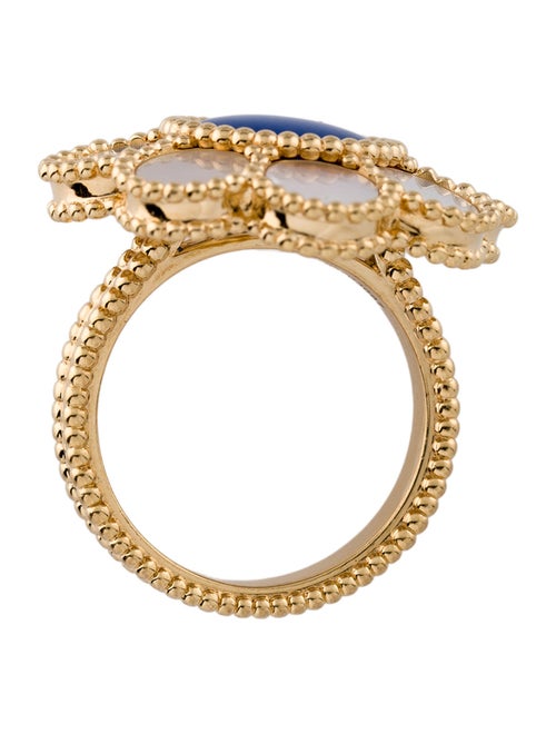 Van Cleef & Arpels Mother Of Pearl Pâquerette Ring