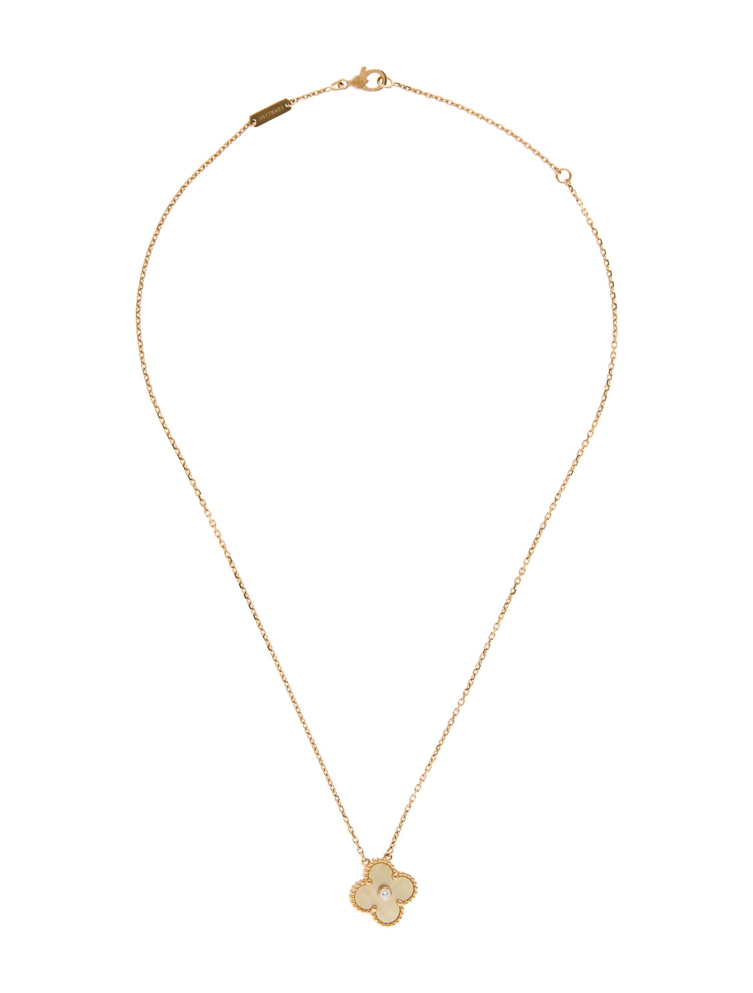 Van Cleef & Arpels Mother of Pearl Limited Edition 2018 Vintage Alhambra Holiday Pendant Necklace