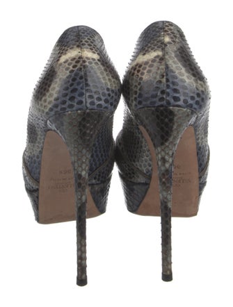 Valentino Rockstud Accents Animal Print Pumps