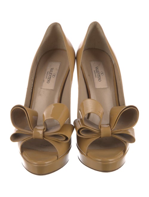 Valentino Patent Leather Bow Accents Sandals
