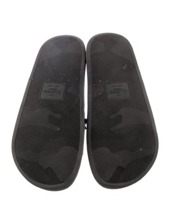 Valentino Rockstud Accents Rubber Slides