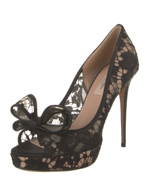 Valentino Lace Lace Pattern Pumps