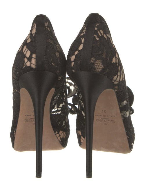 Valentino Lace Lace Pattern Pumps