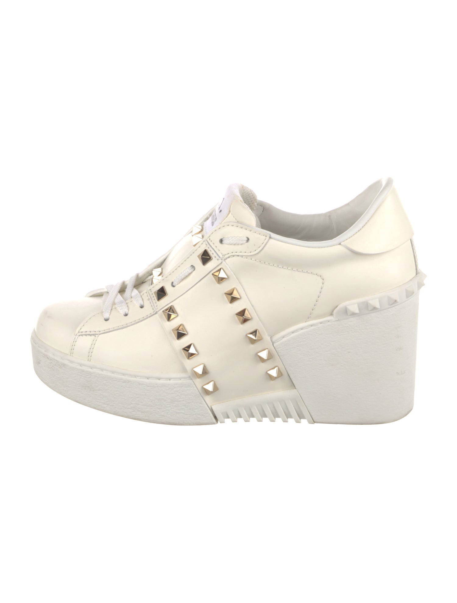 Valentino Rockstud Accents Leather Pumps