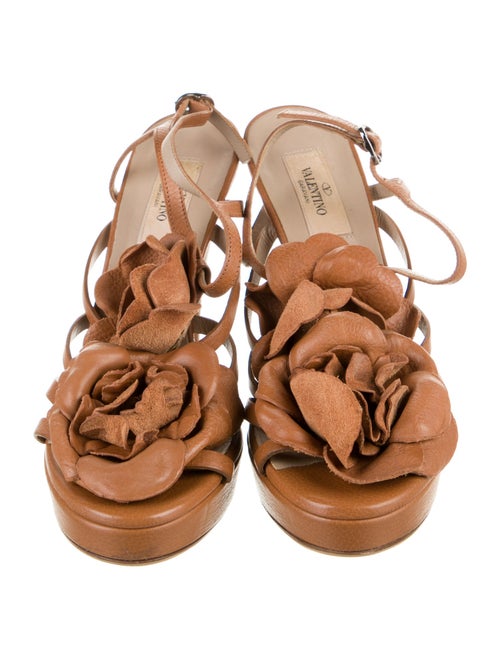 Valentino Leather Leather Trim Embellishment T-Strap Pumps