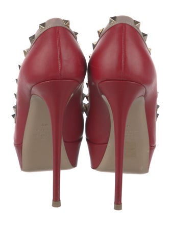 Valentino Rockstud Accents Leather Pumps