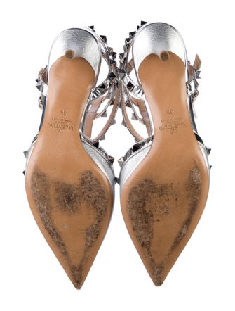 Valentino Rockstud Accents Leather Pumps