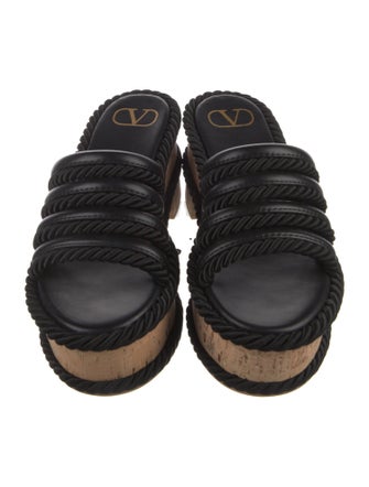 Valentino Vlogo Slides