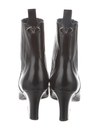 Valentino Rockstud Accents Leather Chelsea Boots