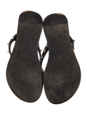 Valentino Rockstud Accents Leather Flip Flops