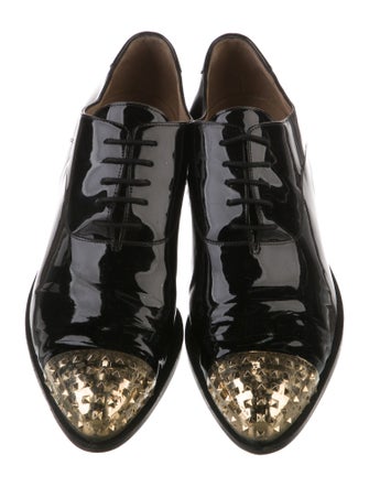 Valentino Rockstud Accents Patent Leather Oxfords