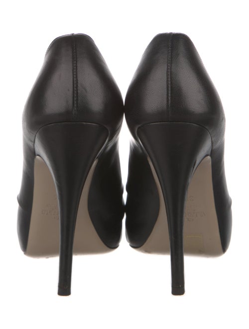 Valentino Leather Bow Accents Pumps