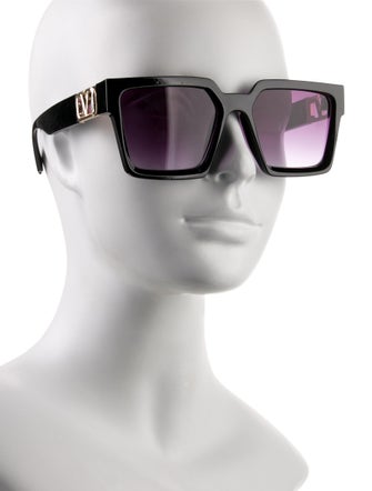 Valentino Rockstud Accents Square Sunglasses