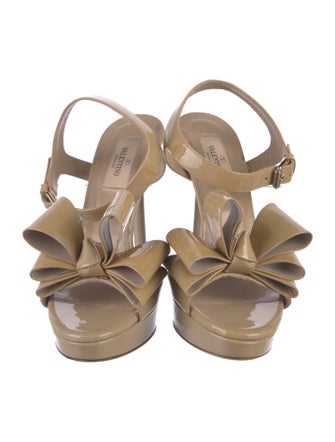 Valentino Patent Leather Bow Accents Sandals