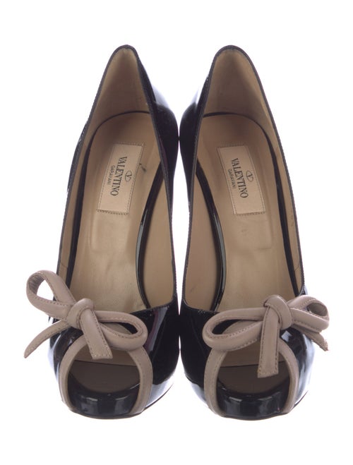 Valentino Patent Leather Bow Accents Pumps
