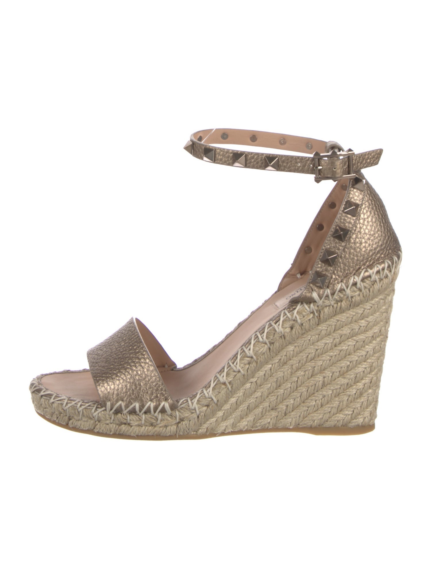 Valentino Rockstud Accents Leather Pumps w/ Tags