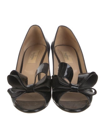 Valentino Patent Leather Bow Accents Pumps