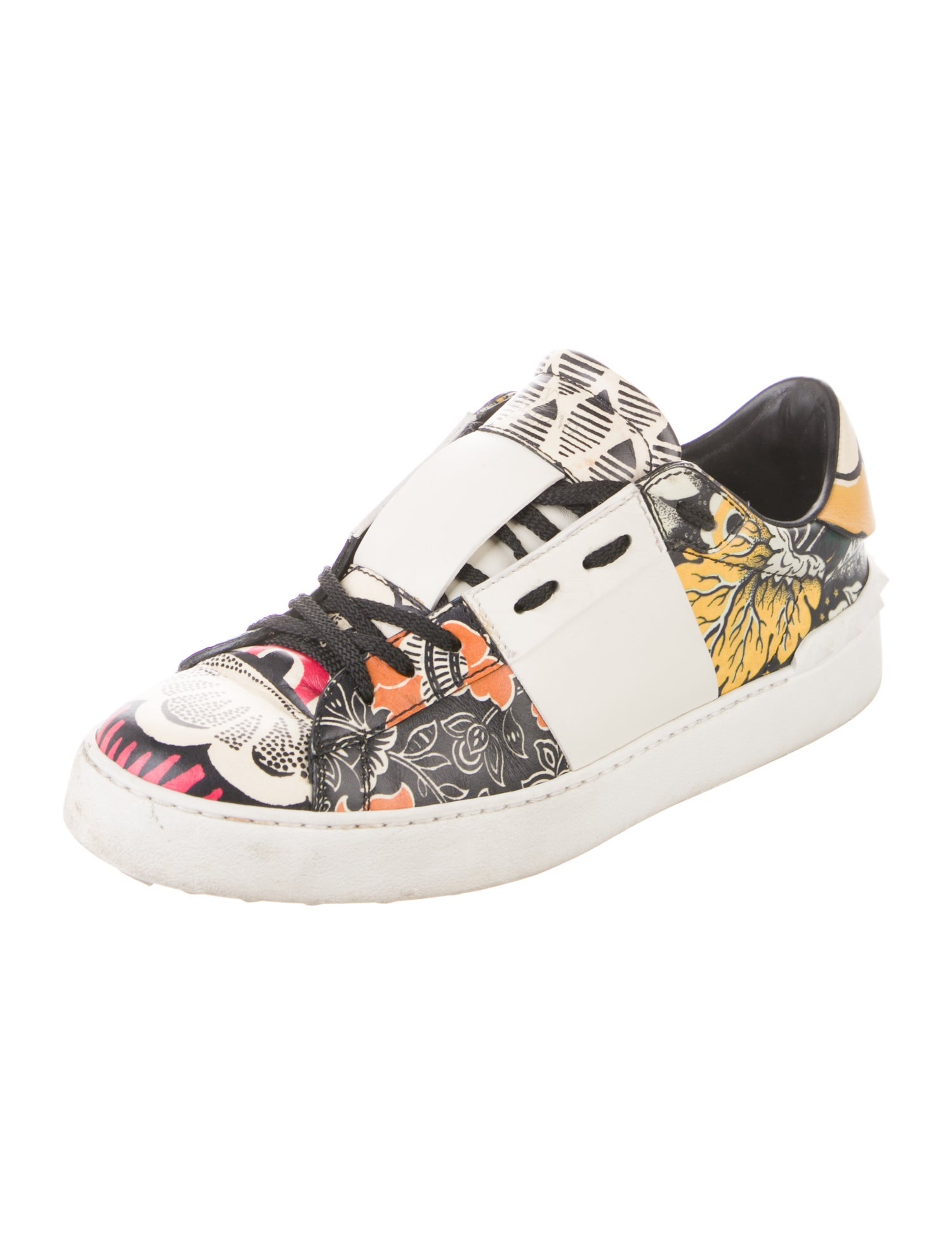 Valentino Rockstud Accents Leather Sneakers