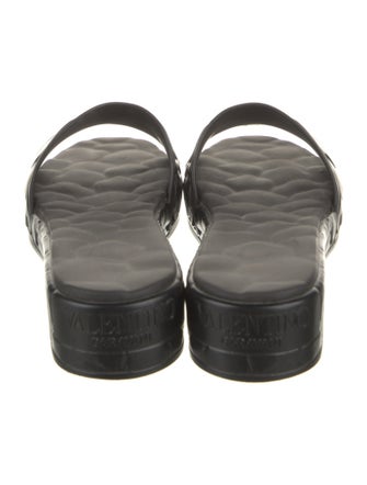 Valentino Camellia Accent Rubber Slides